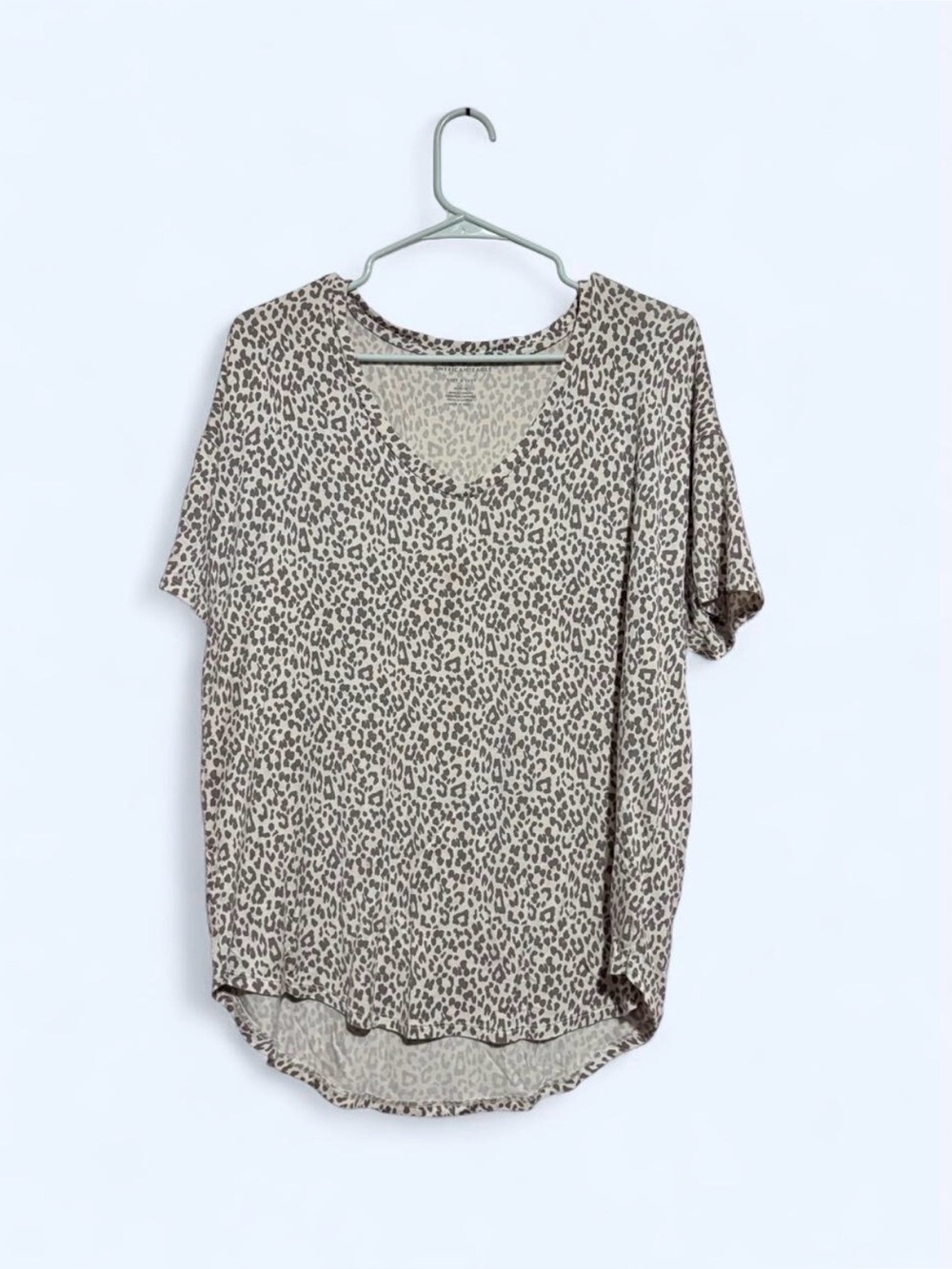 American Eagle Soft and Sexy Leopard Print V-Neck Women's Top